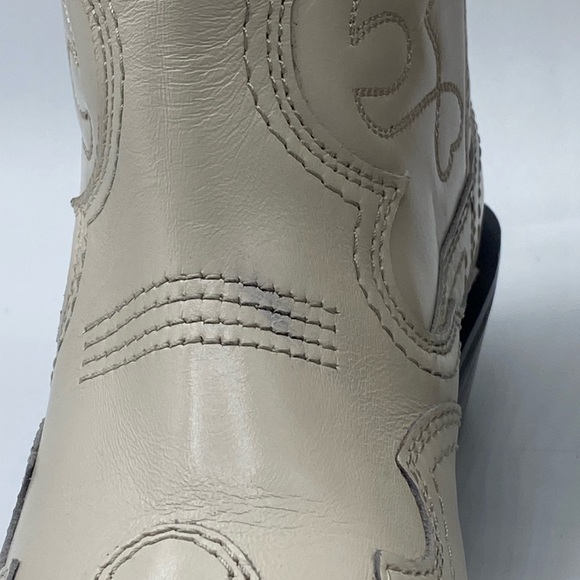 GANNI Boots size 7
, White Mid Shaft
- Embroidered Western see *NOTE* - Picture 8 of 8